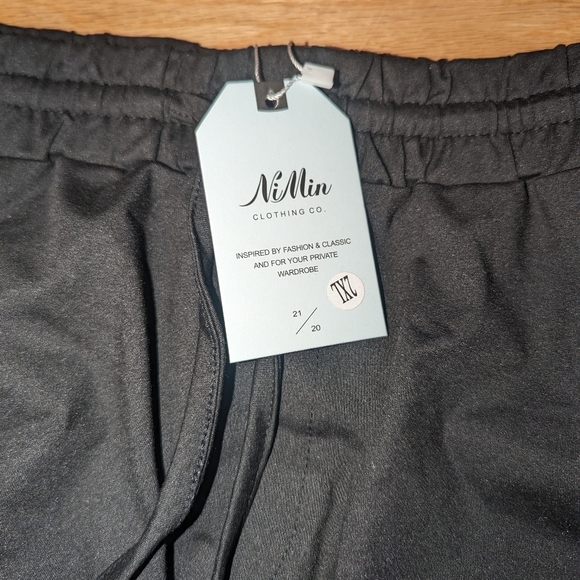 Black Gym Workout Shorts Pockets Drawstring Moisture Wicking NiMin 2XL - Picture 6 of 6